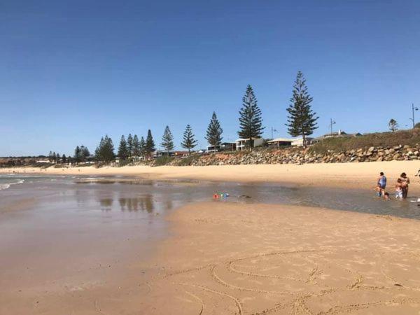 Christies Beach Tourist Park Экстерьер фото